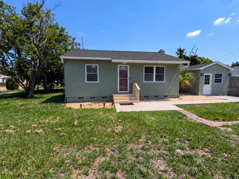 2749 16th Ave N, St Petersburg, FL 33713