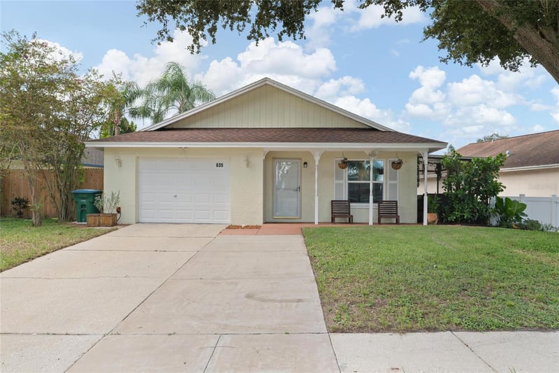635 Bellingham Pl, Palm Harbor, FL 34684