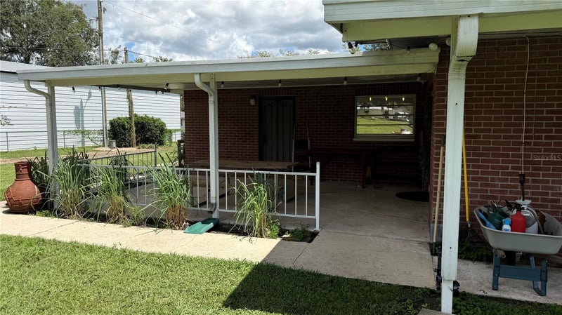 3933 Allen Rd, Zephyrhills, FL 33541