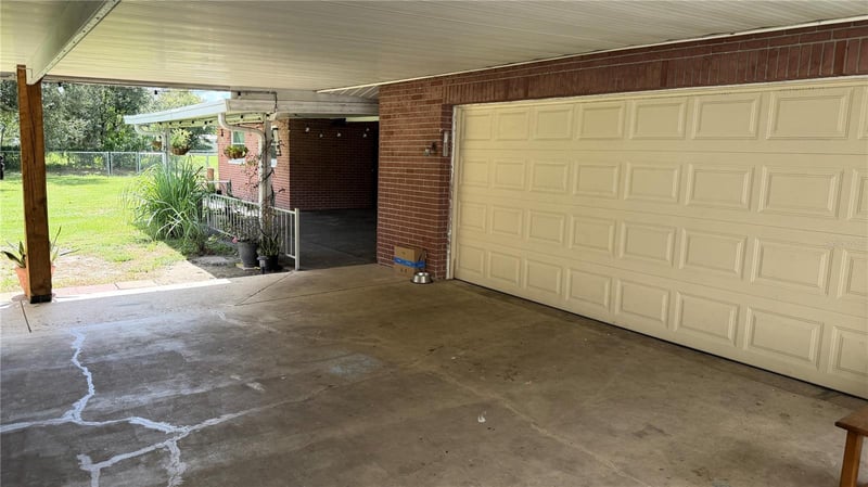 3933 Allen Rd, Zephyrhills, FL 33541
