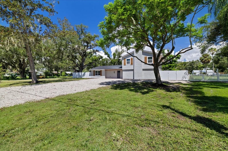 11002 Riverview Dr, Riverview, FL 33578