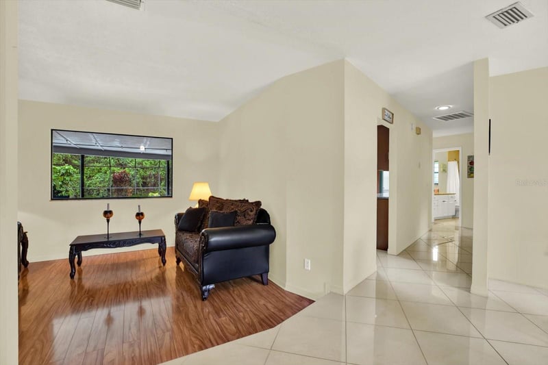 2808 Bellwood Dr, Brandon, FL 33511