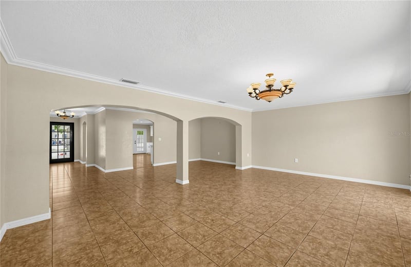 915 Seminole Blvd, Tarpon Springs, FL 34689