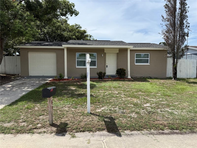 9637 Marlinton Ln, Port Richey, FL 34668
