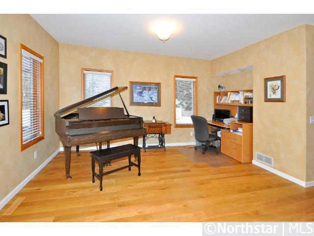 21620 Minnetonka Blvd, Greenwood, MN 55331