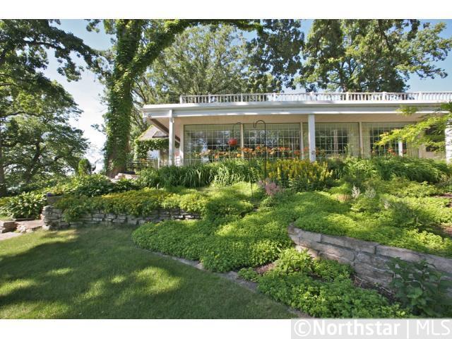 730 Carla Ln, Little Canada, MN 55109