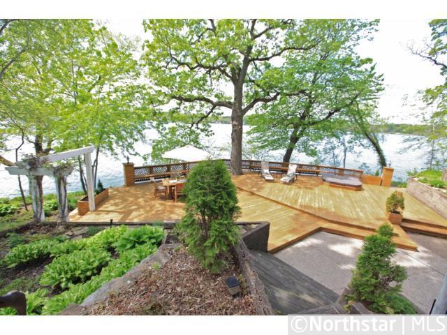 730 Carla Ln, Little Canada, MN 55109