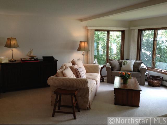 5125 West St, Greenwood, MN 55331