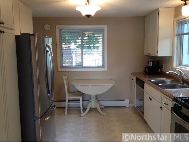 5125 West St, Greenwood, MN 55331