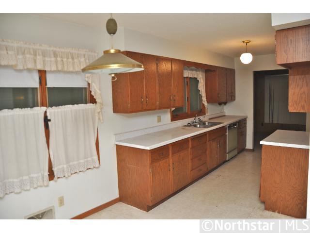 1490 Birch St, Lino Lakes, MN 55038