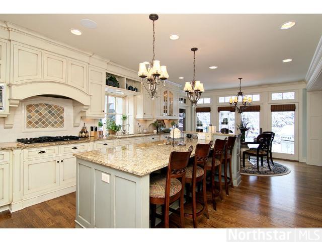 250 Interlachen Rd, Hopkins, MN 55343