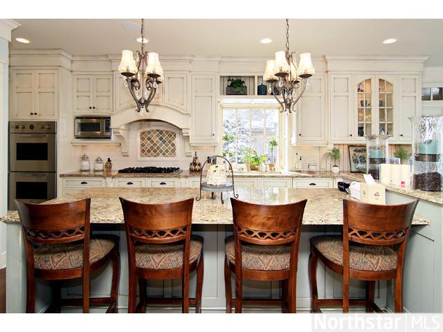 250 Interlachen Rd, Hopkins, MN 55343