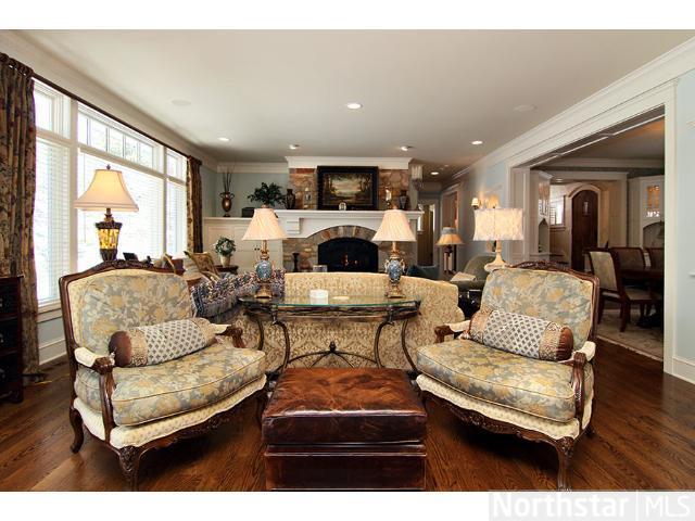 250 Interlachen Rd, Hopkins, MN 55343
