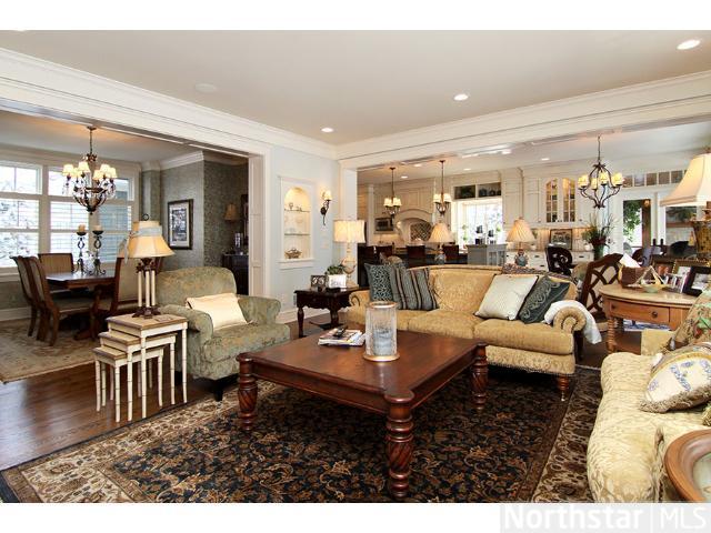 250 Interlachen Rd, Hopkins, MN 55343