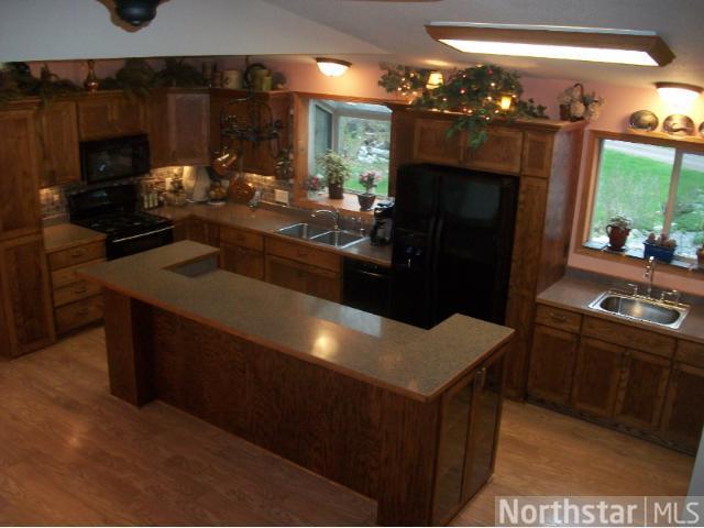 809 Gull Bluff Dr, East Gull Lake, MN 56401