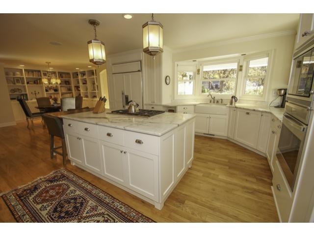 28 Saint Albans Rd W, Hopkins, MN 55305