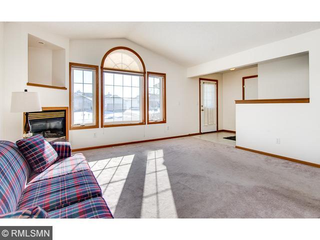 5415 Provence Ln, White Bear Twp, MN 55127
