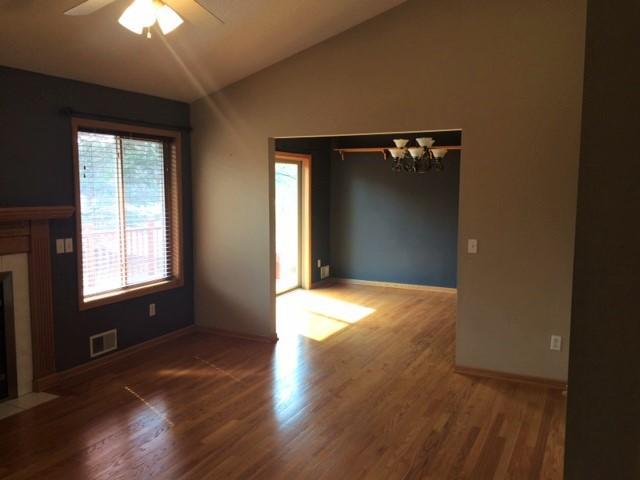 1400 Pheasant Hills Dr, Lino Lakes, MN 55038