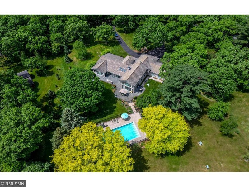 6 Point Rd, Bayport, MN 55003