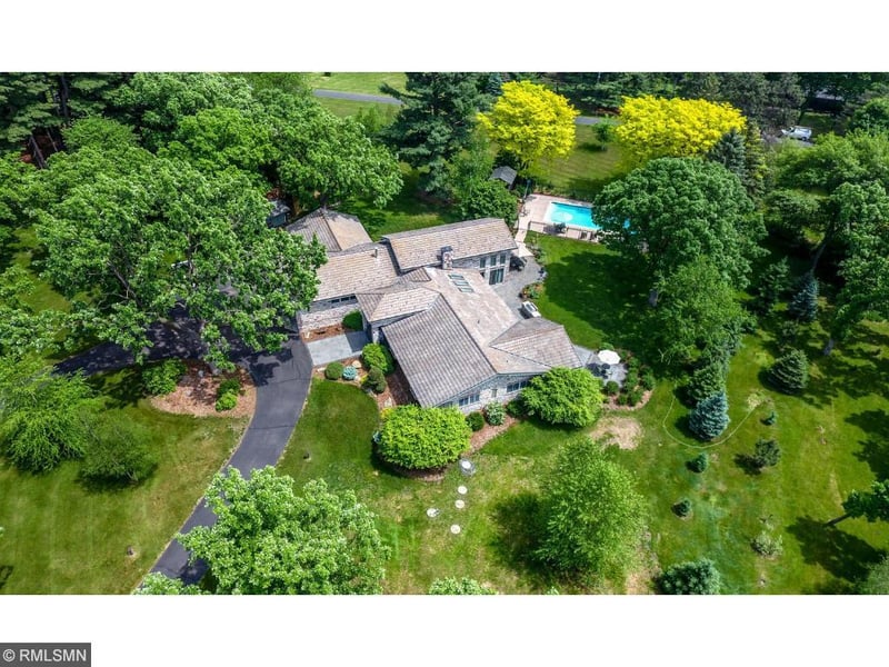 6 Point Rd, Bayport, MN 55003