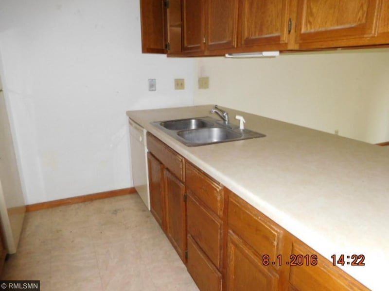 1235 Ferndale St N #C16, Maplewood, MN 55119