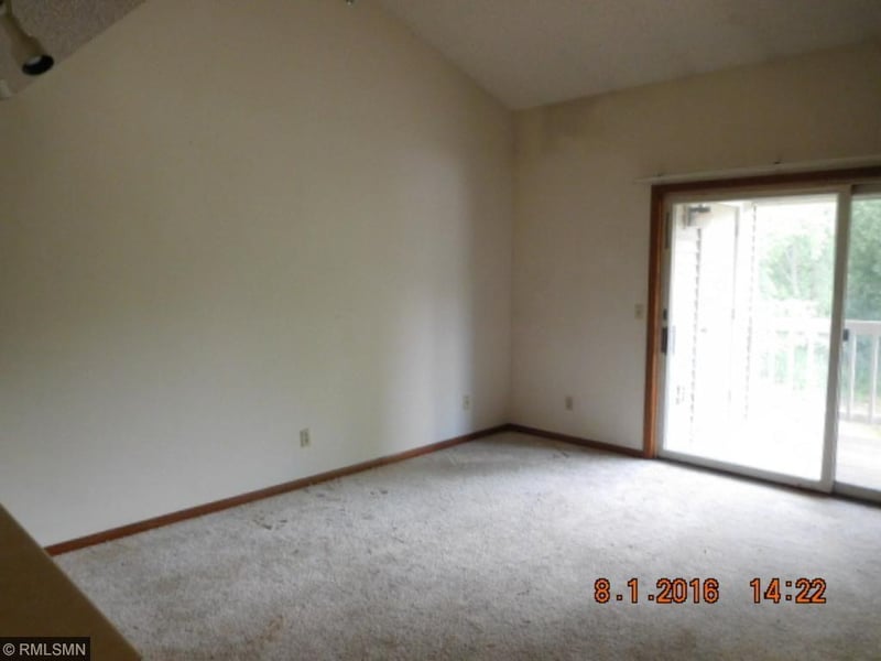 1235 Ferndale St N #C16, Maplewood, MN 55119
