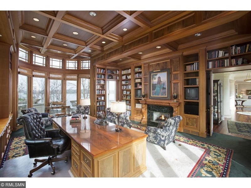 2750 Gale Rd, Wayzata, MN 55391