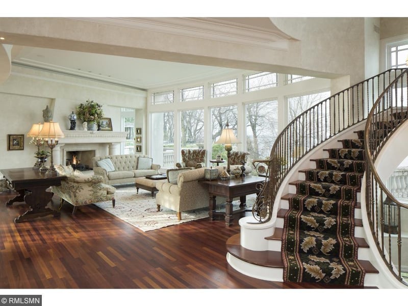2750 Gale Rd, Wayzata, MN 55391