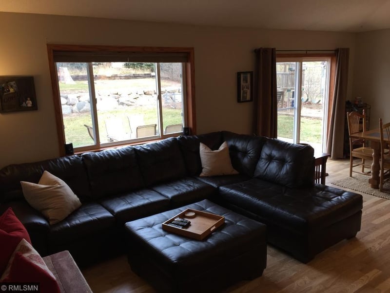 80 Shady Oak Dr, Courtland, MN 56021