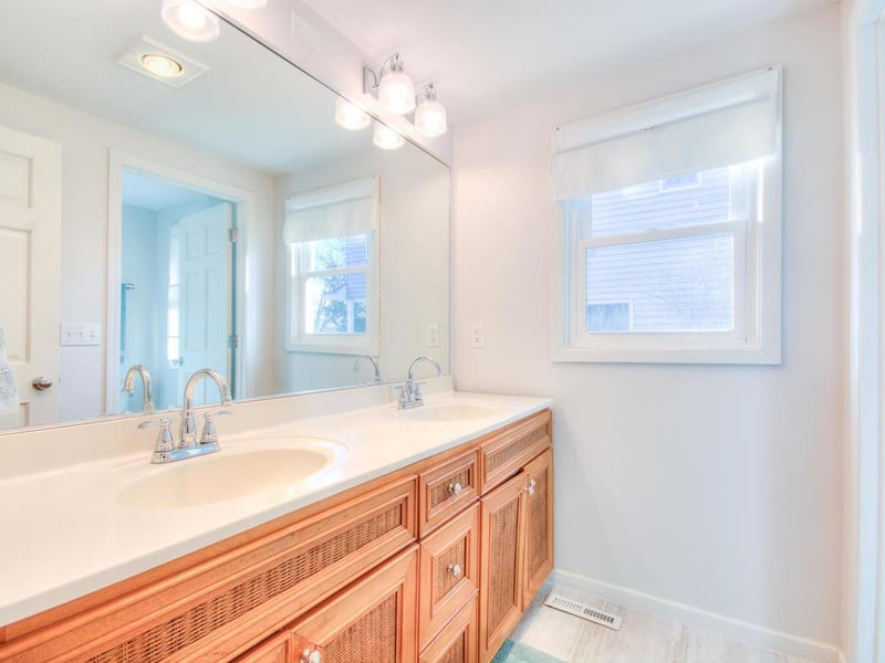 3405 E Lake St, Orono, MN 55356