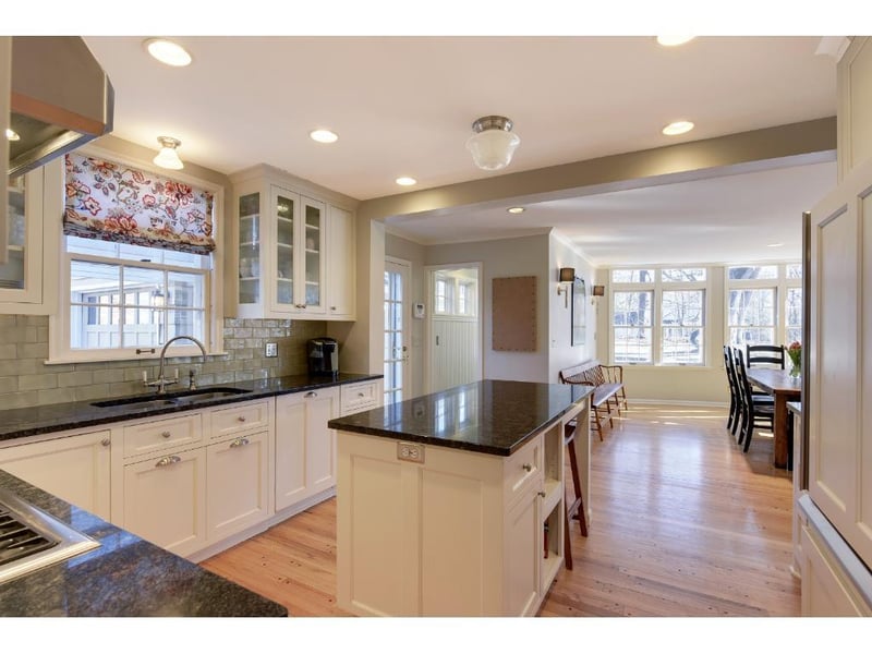 309 John St, Edina, MN 55343