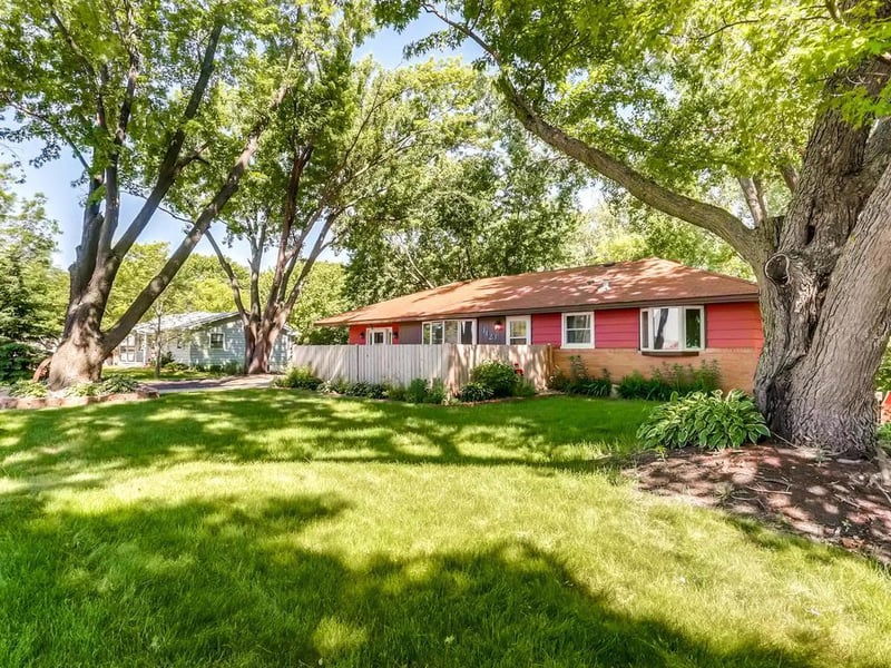 1123 County Road H2 E, White Bear Twp, MN 55127