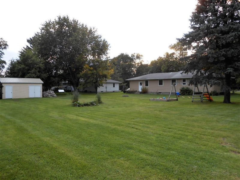 28 1st St N, Flensburg, MN 56328