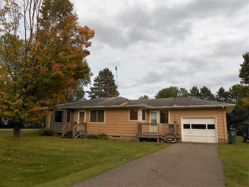 28 1st St N, Flensburg, MN 56328