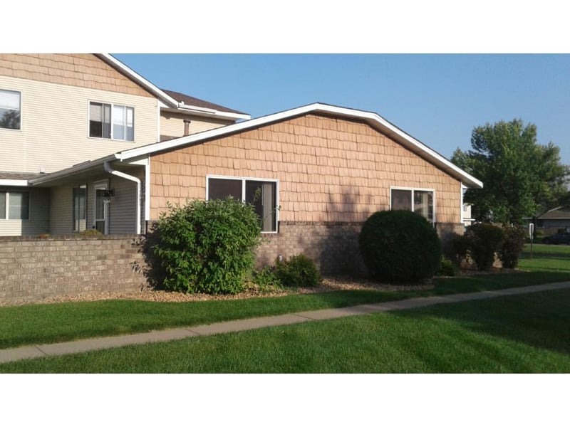 8532 S Pond Trl, Champlin, MN 55316