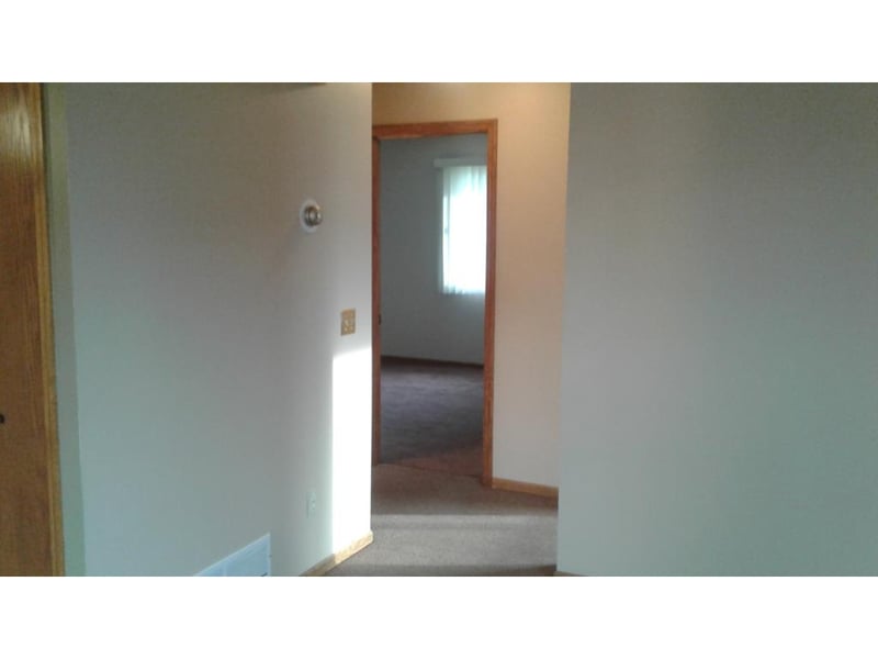 8532 S Pond Trl, Champlin, MN 55316
