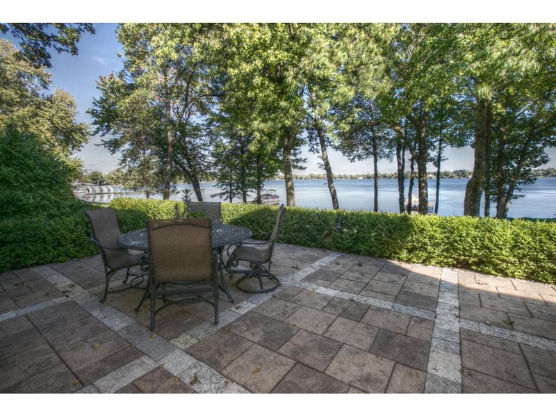 5336 Lexington Ave N, Shoreview, MN 55126