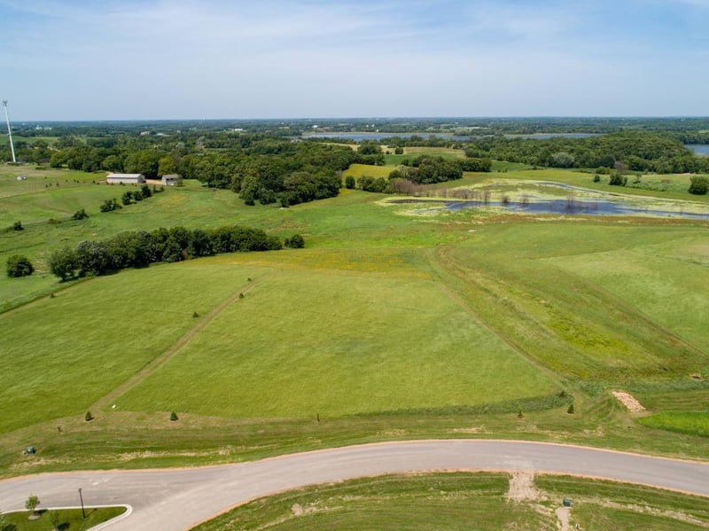 8142 Waterset Cir, Minnetrista, MN 55364