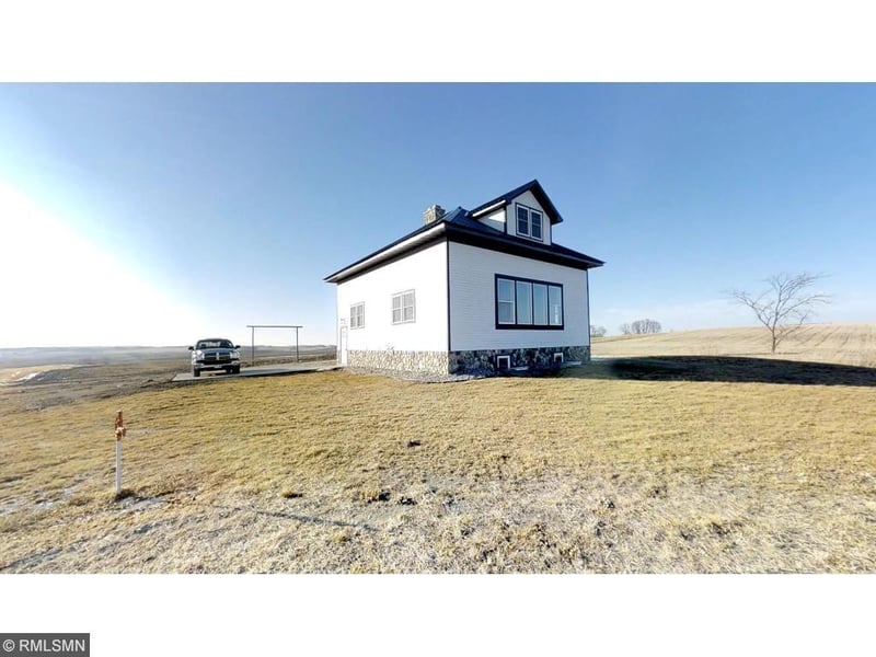 22989 NW 95th St, Sunburg, MN 56289