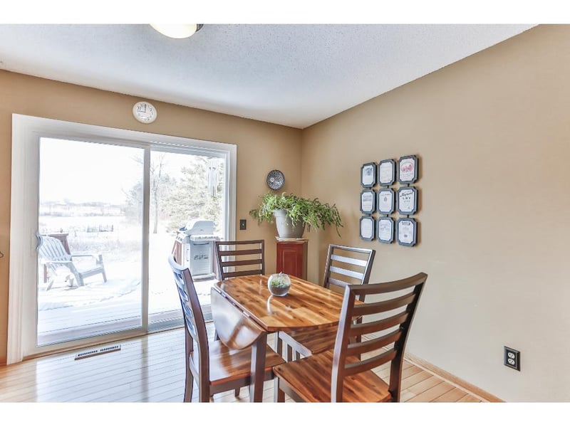 1550 Lamotte Cir, Lino Lakes, MN 55038