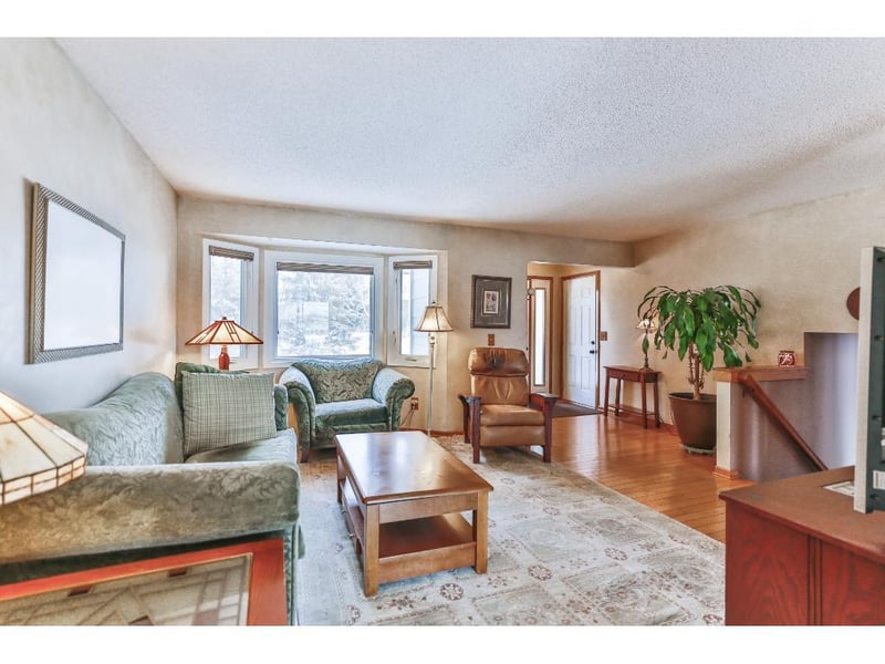 1550 Lamotte Cir, Lino Lakes, MN 55038
