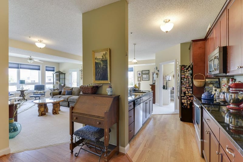 2670 Kelley Pw #112, Orono, MN 55356