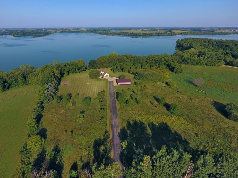 41700 E Elysian Lake Rd, Janesville, MN 56048