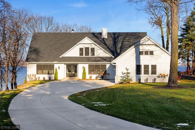 5820 Loring Dr, Minnetrista, MN 55364