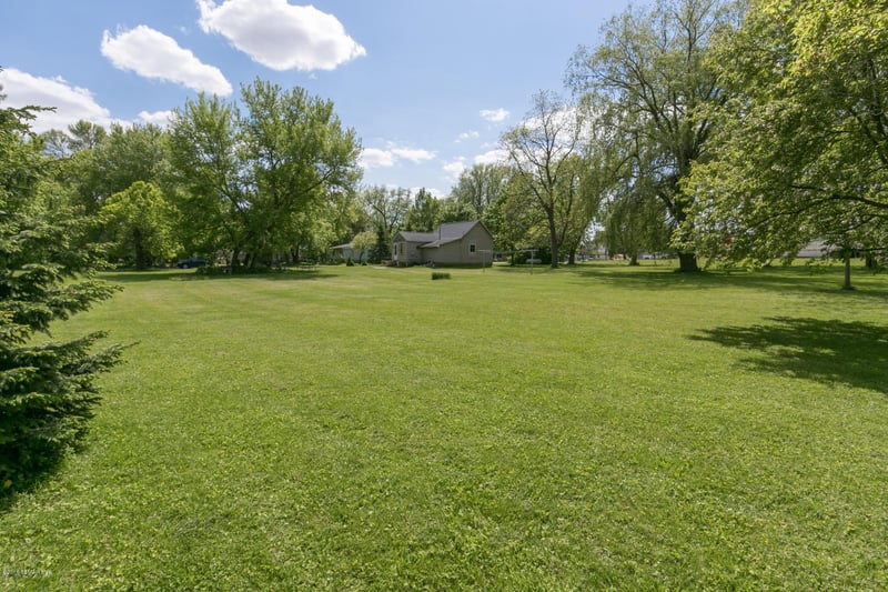 222 Maple St, Dexter, MN 55926