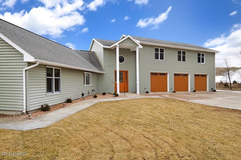 295 Marina Dr S, Brownsville, MN 55919