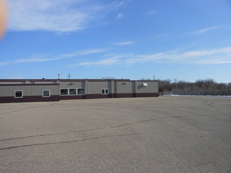503 Industrial Dr SW, Willmar, MN 56201