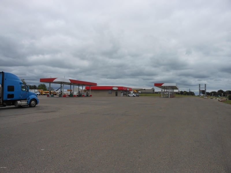 2550 Hwy 12 E, Willmar, MN 56201