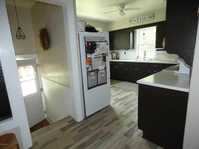200 Broadway Ave N, Lake Wilson, MN 56151