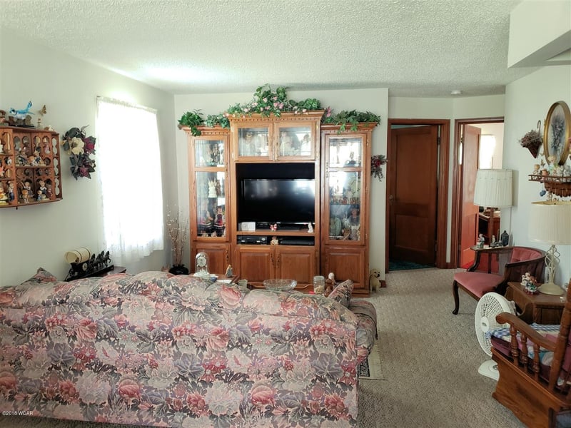 241 3rd Ave E, Hadley, MN 56151
